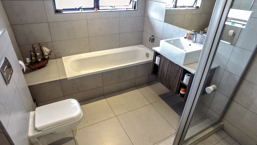 To Let 3 Bedroom Property for Rent in Bryanston Gauteng