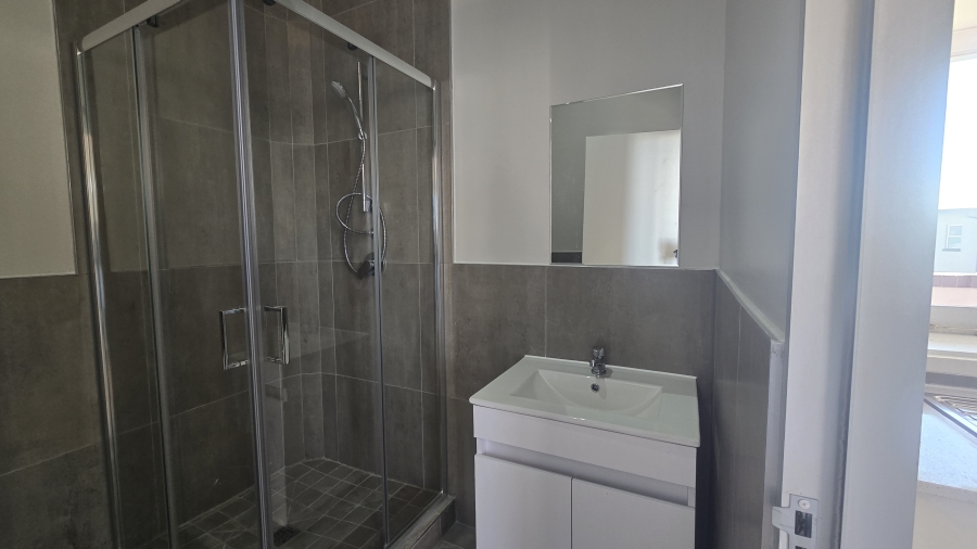 To Let 1 Bedroom Property for Rent in Modderfontein Gauteng