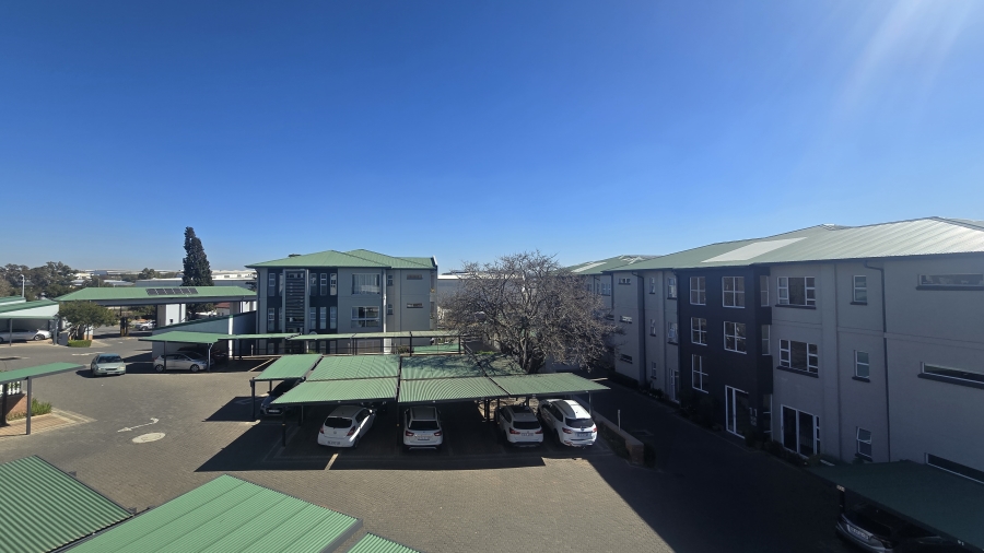 To Let 1 Bedroom Property for Rent in Modderfontein Gauteng