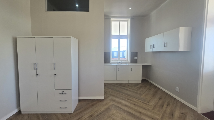 To Let 1 Bedroom Property for Rent in Modderfontein Gauteng