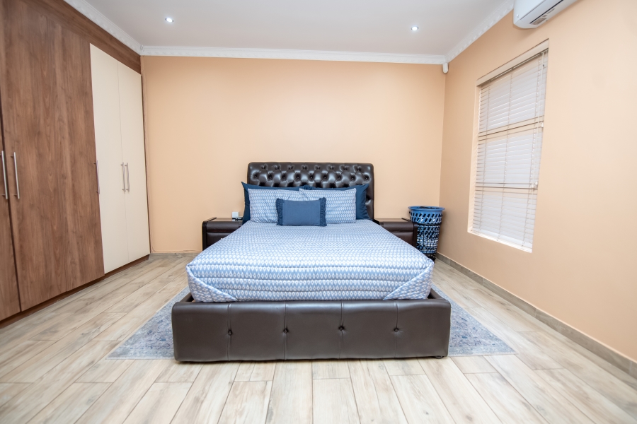 4 Bedroom Property for Sale in Crystal Park Gauteng