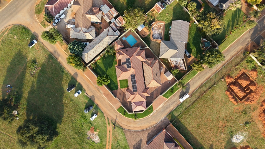 4 Bedroom Property for Sale in Crystal Park Gauteng