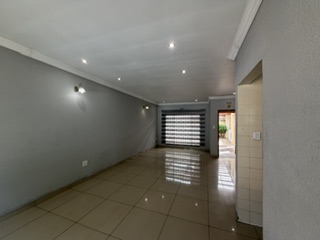 3 Bedroom Property for Sale in Brackendowns Gauteng