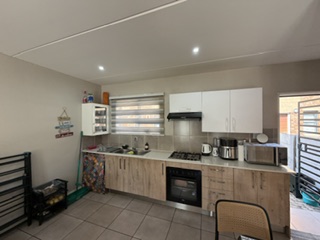 2 Bedroom Property for Sale in Albertsdal Gauteng