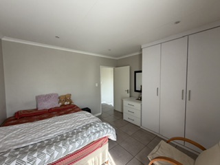 2 Bedroom Property for Sale in Albertsdal Gauteng