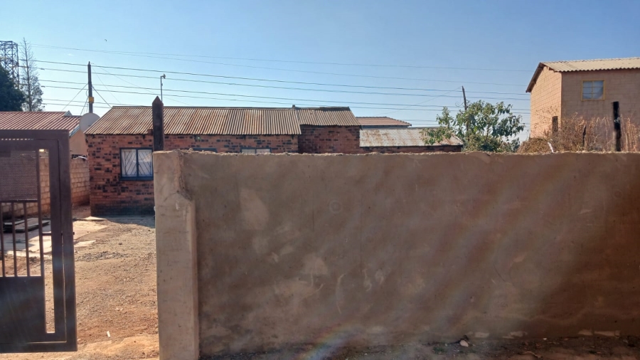 2 Bedroom Property for Sale in Tembisa Central Gauteng