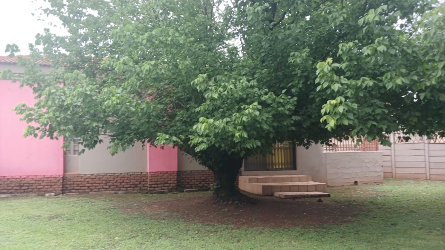 3 Bedroom Property for Sale in Olifantsfontein Gauteng