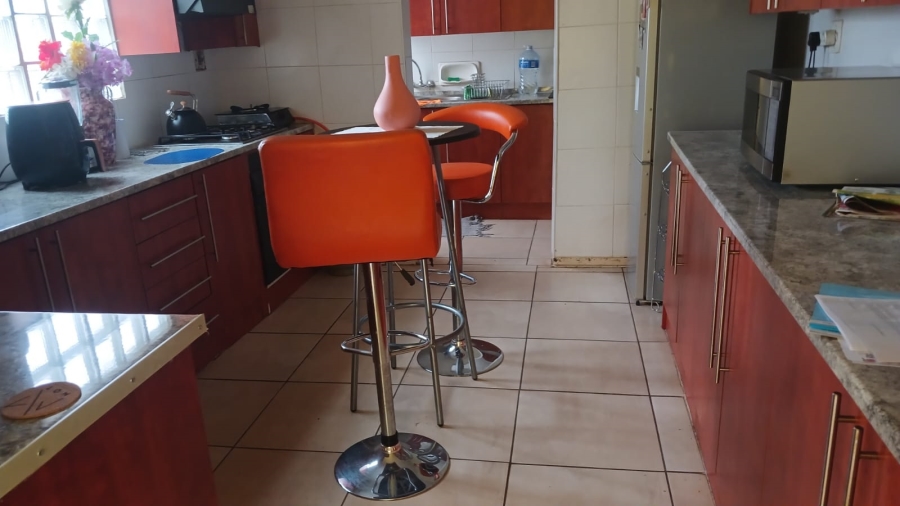 3 Bedroom Property for Sale in Olifantsfontein Gauteng