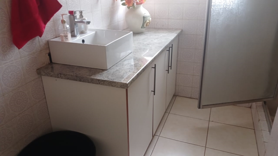 3 Bedroom Property for Sale in Olifantsfontein Gauteng
