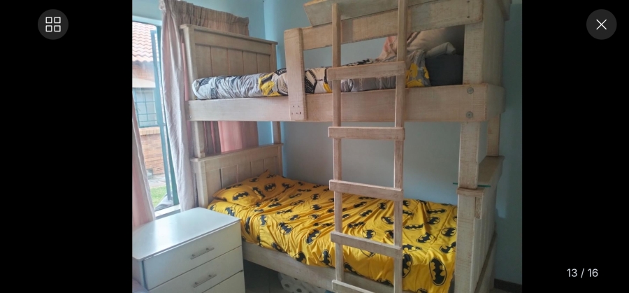 2 Bedroom Property for Sale in Monavoni Gauteng