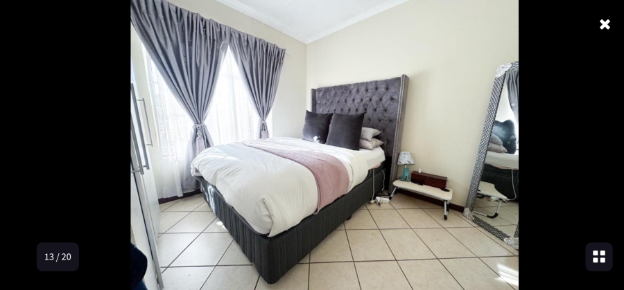 2 Bedroom Property for Sale in Monavoni Gauteng