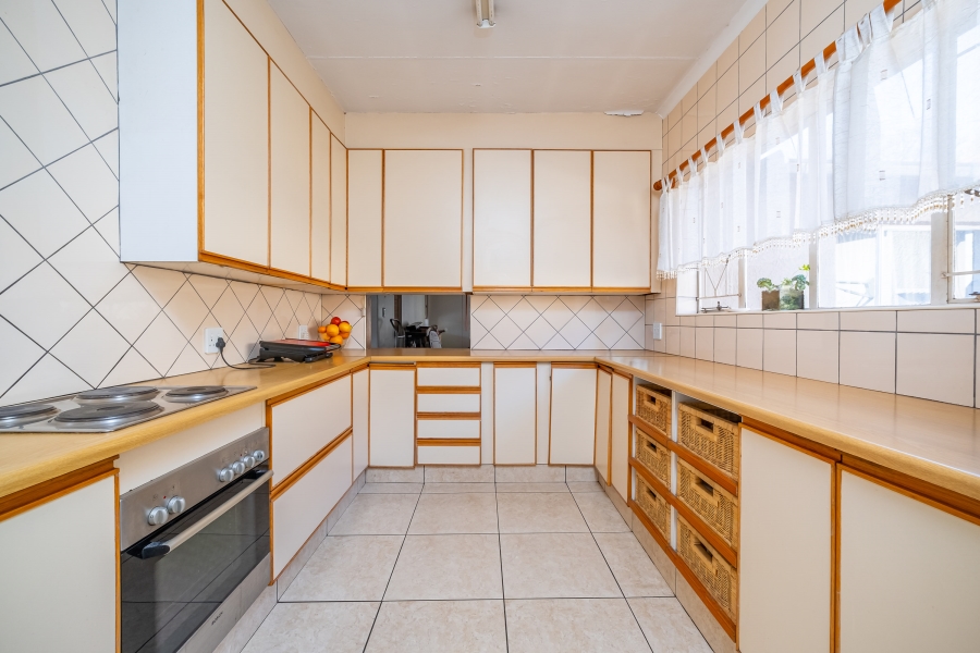 6 Bedroom Property for Sale in Malanshof Gauteng