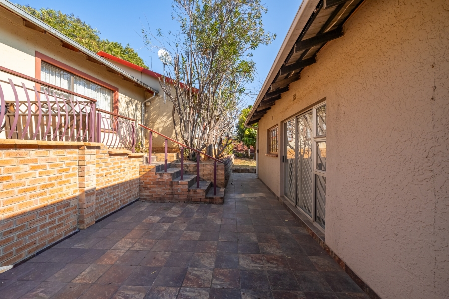 6 Bedroom Property for Sale in Malanshof Gauteng