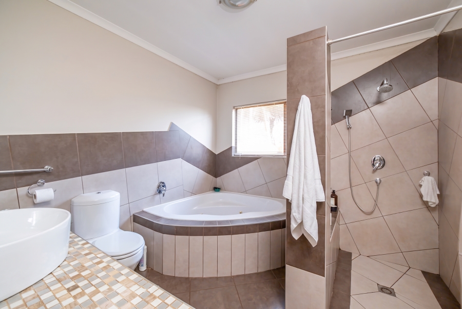 6 Bedroom Property for Sale in Malanshof Gauteng