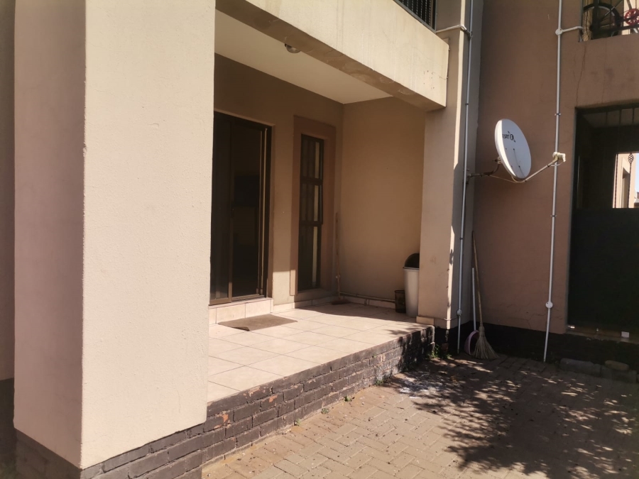2 Bedroom Property for Sale in Vanderbijlpark SE 10 Gauteng