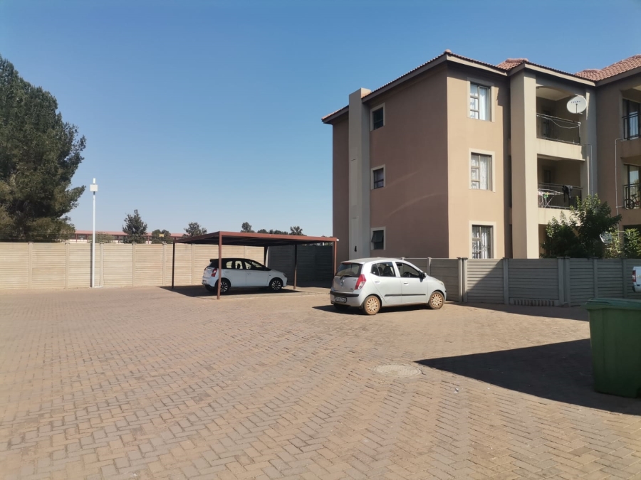 2 Bedroom Property for Sale in Vanderbijlpark SE 10 Gauteng