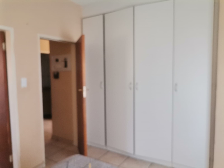 2 Bedroom Property for Sale in Vanderbijlpark SE 10 Gauteng