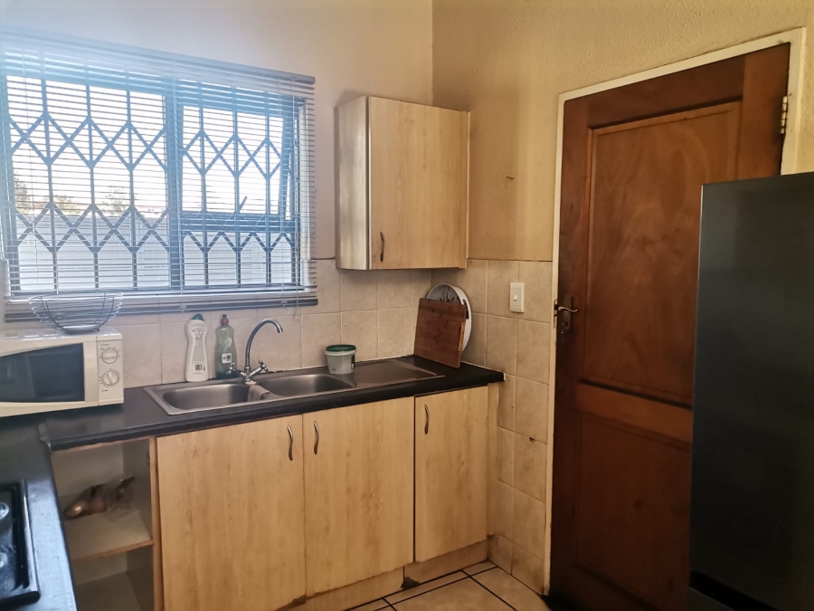 2 Bedroom Property for Sale in Vanderbijlpark SE 10 Gauteng