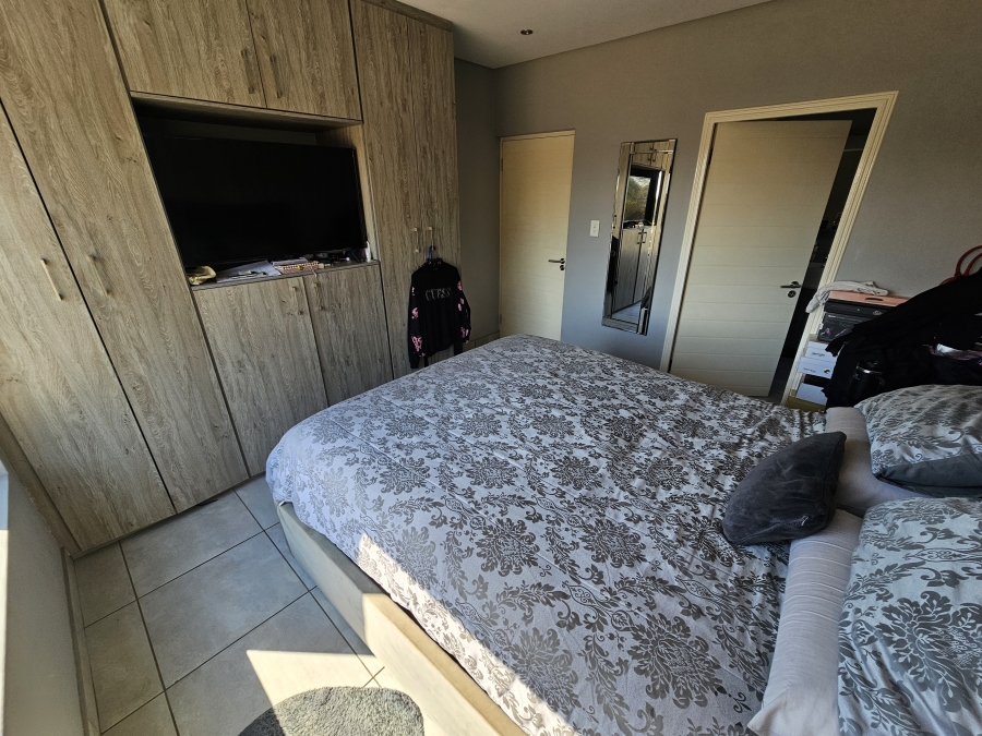 To Let 2 Bedroom Property for Rent in Broadacres Gauteng