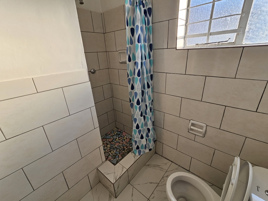 To Let 3 Bedroom Property for Rent in Windsor East Gauteng
