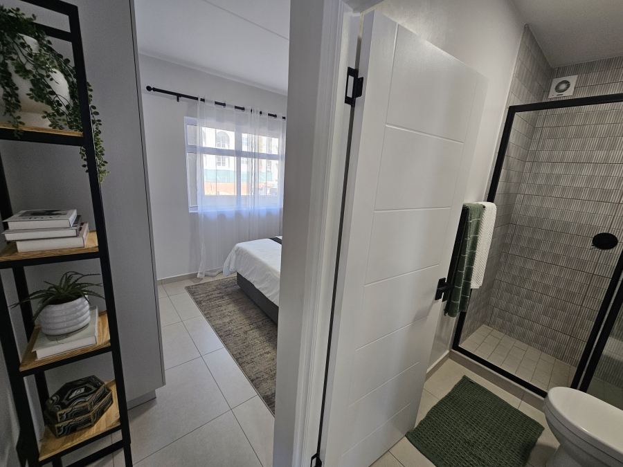 To Let 2 Bedroom Property for Rent in Magaliessig Gauteng