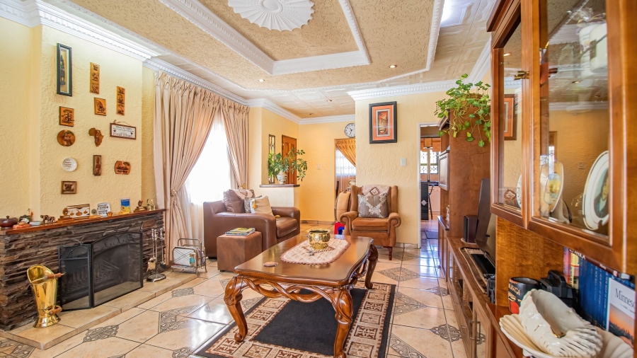 4 Bedroom Property for Sale in Leondale Gauteng