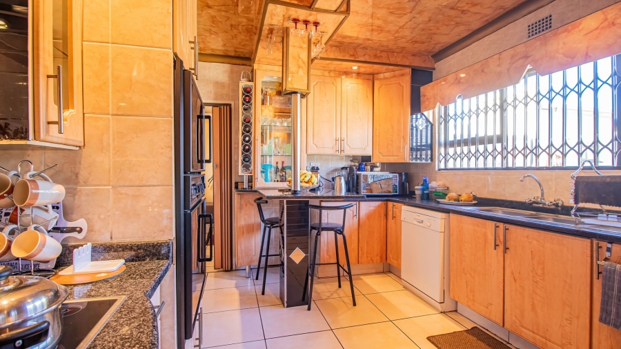 4 Bedroom Property for Sale in Leondale Gauteng