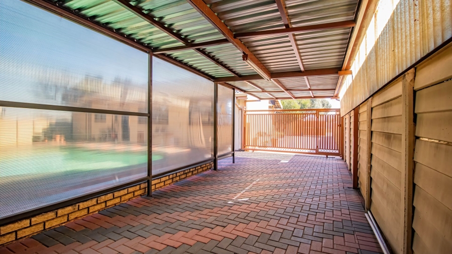 4 Bedroom Property for Sale in Leondale Gauteng
