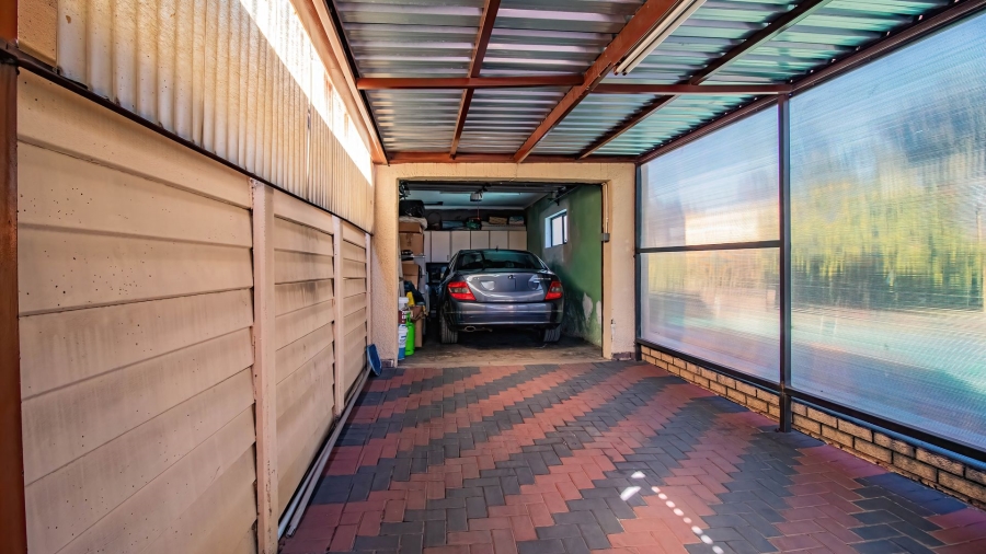 4 Bedroom Property for Sale in Leondale Gauteng