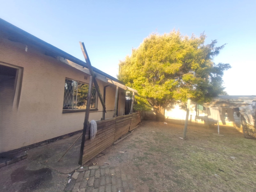 3 Bedroom Property for Sale in Crystal Park Gauteng
