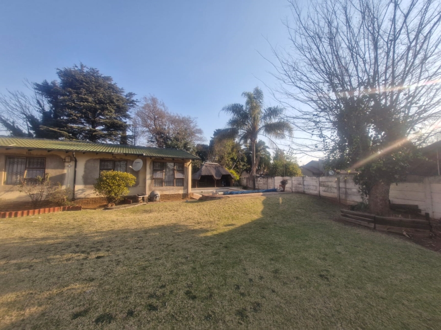 3 Bedroom Property for Sale in Crystal Park Gauteng