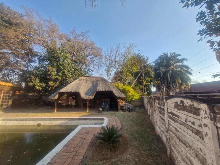 3 Bedroom Property for Sale in Crystal Park Gauteng