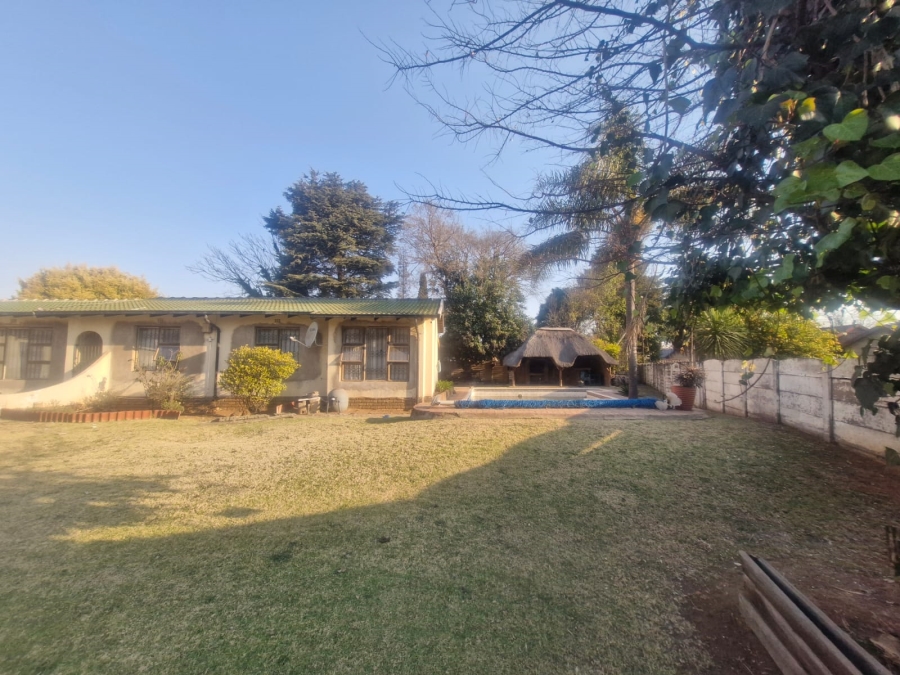 3 Bedroom Property for Sale in Crystal Park Gauteng