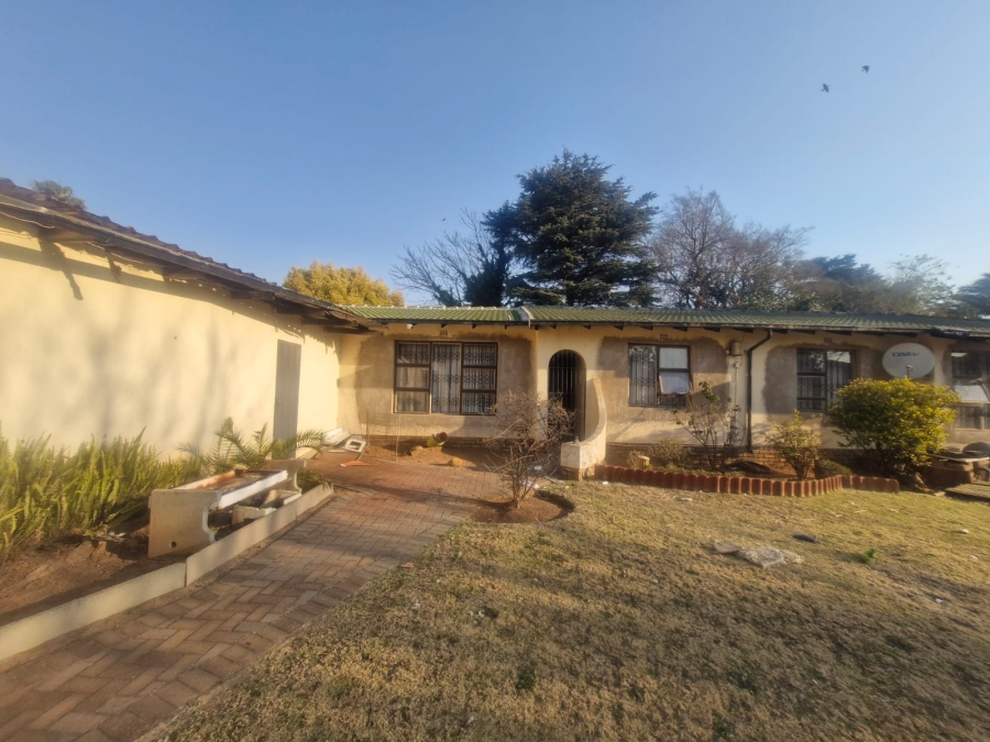 3 Bedroom Property for Sale in Crystal Park Gauteng