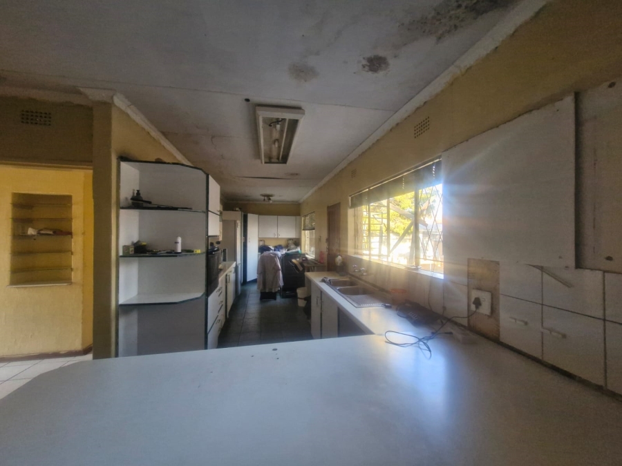 3 Bedroom Property for Sale in Crystal Park Gauteng