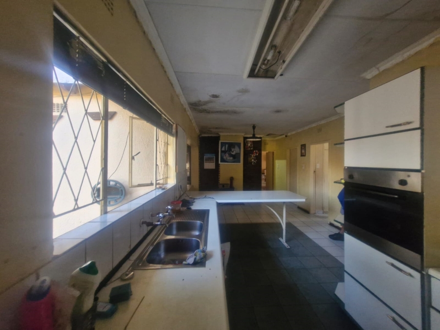 3 Bedroom Property for Sale in Crystal Park Gauteng