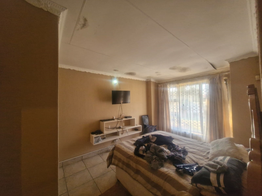 3 Bedroom Property for Sale in Crystal Park Gauteng