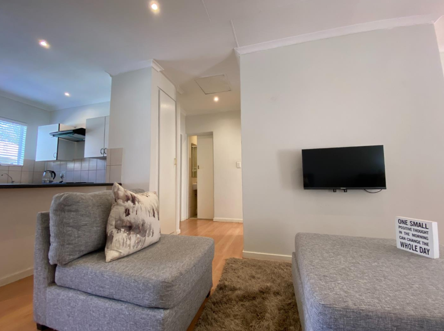 To Let 2 Bedroom Property for Rent in Linden Gauteng