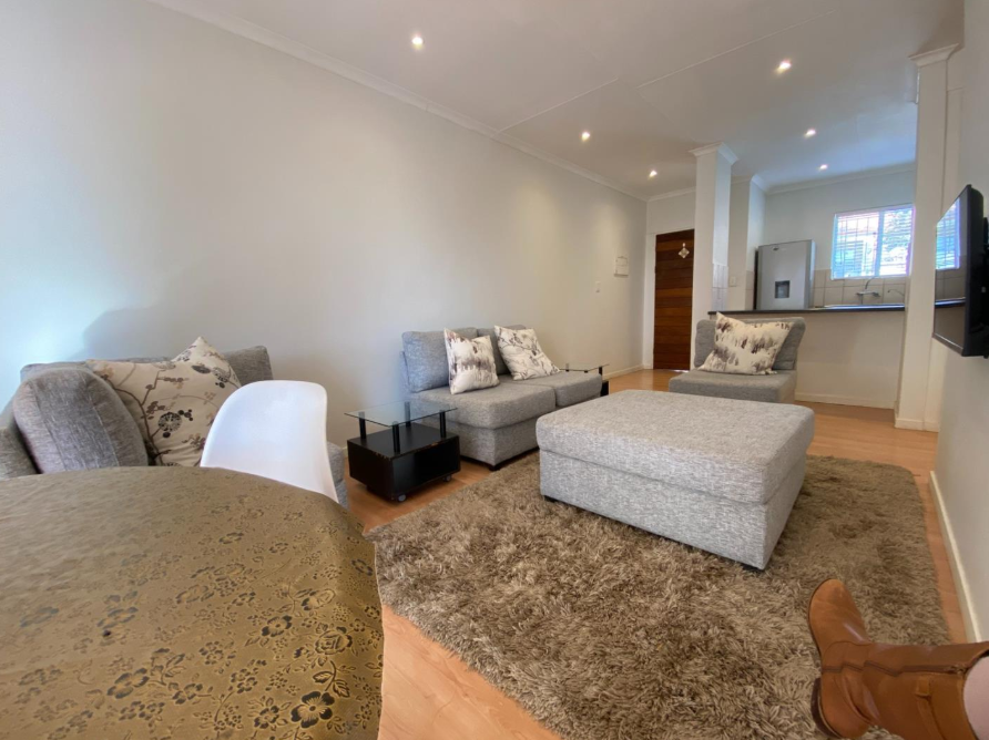 To Let 2 Bedroom Property for Rent in Linden Gauteng