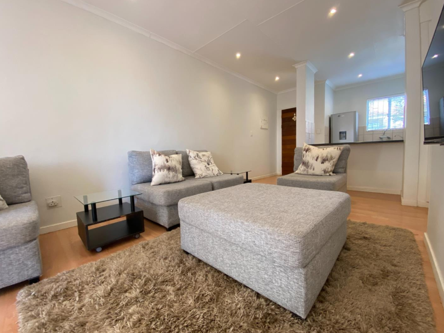 To Let 2 Bedroom Property for Rent in Linden Gauteng