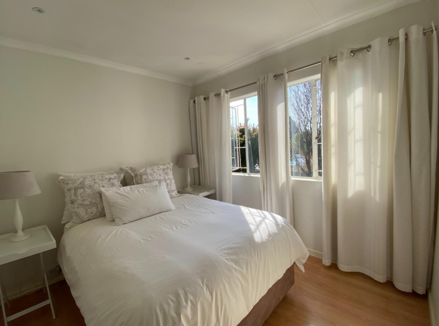 To Let 2 Bedroom Property for Rent in Linden Gauteng