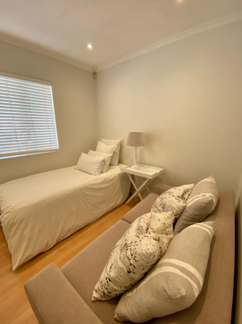 To Let 2 Bedroom Property for Rent in Linden Gauteng