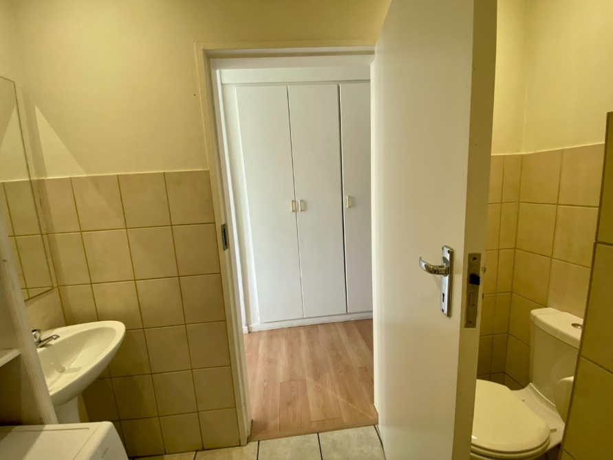 To Let 2 Bedroom Property for Rent in Linden Gauteng
