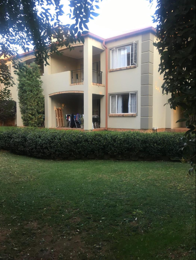To Let 2 Bedroom Property for Rent in Linden Gauteng