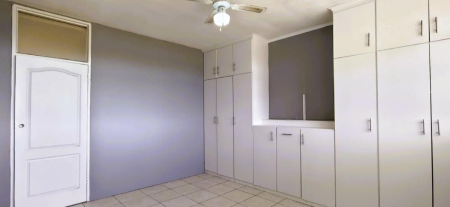 2 Bedroom Property for Sale in Impala Park Gauteng