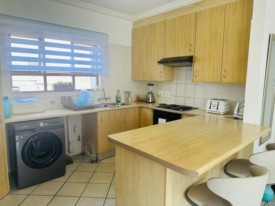 2 Bedroom Property for Sale in Bryanston Gauteng