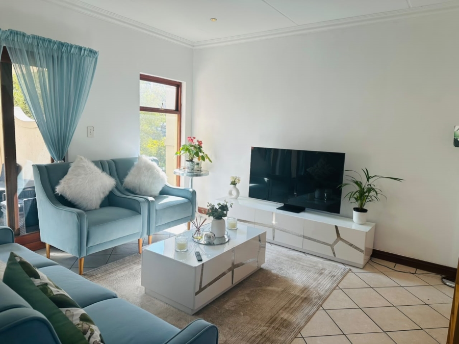 2 Bedroom Property for Sale in Bryanston Gauteng