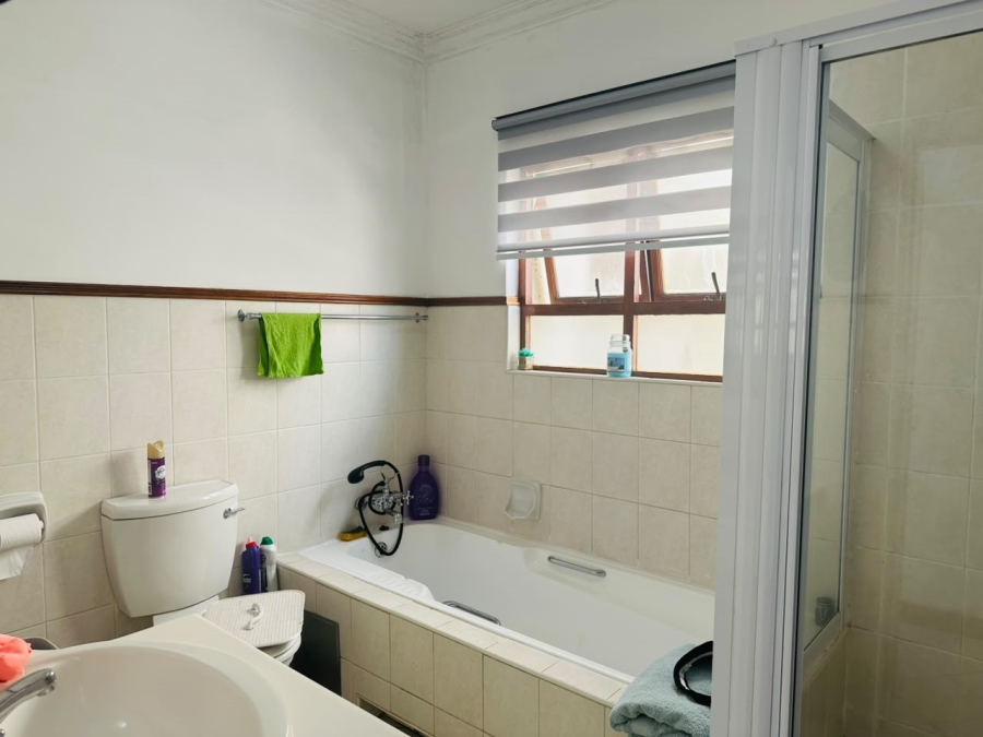 2 Bedroom Property for Sale in Bryanston Gauteng