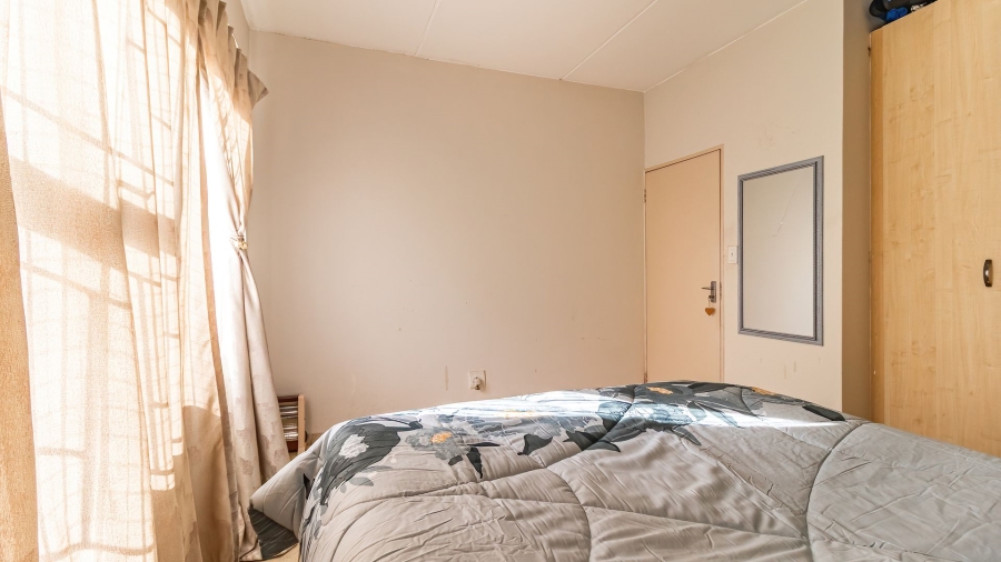 2 Bedroom Property for Sale in Corlett Gardens Gauteng