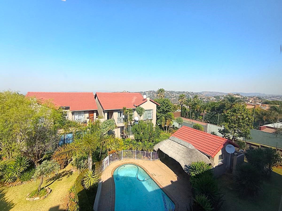2 Bedroom Property for Sale in Bassonia Gauteng
